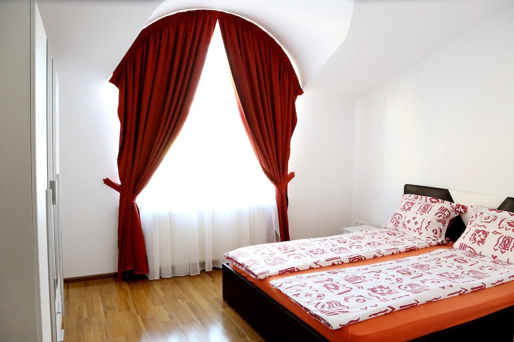 Vila Nona Apartment Sibiu Room photo